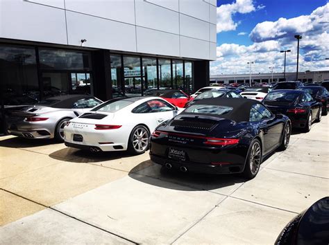Porsche of Kings Auto Mall .